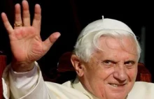 Benedykt XVI zauważa zalety internetu