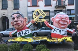 Parada śmieszności - polityczny happening w Krakowie