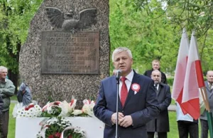 Policja w Hajnówce ściga za hasło obraźliwe, które brzmi: „Precz z komuną”.