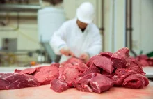 Holenderscy rzeźnicy nielegalnie dodają do mięsa siarczynów.