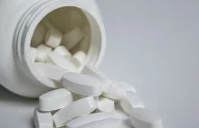 Paracetamol „nie łagodzi bólu pleców”