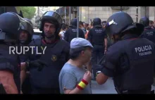 Hiszpańscy Nacjonaliści kontra Anarchiści po ataku w Barcelonie