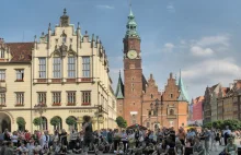 Przetargi na setki milionów złotych we Wrocławiu w gronie krewnych