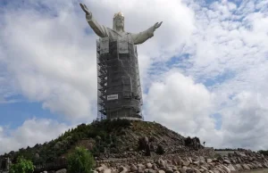 Kolejny wielki pomnik Jezusa. Za 100 tys. zł zbudują Chrystusa Króla...