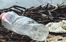 Mikroplastik w Wodzie Butelkowanej – Czy jest się czego bać?