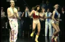 Rick Dees and his Cast of Idiots - Disco Duck TOTP ( 1976...