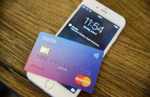 Kartę Revoluta można już dodać do Apple Pay »