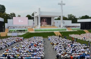 ŚDM:Francuzi w szoku. Bez strachu okazują wiarę bo nie jest to prowokacja islamu