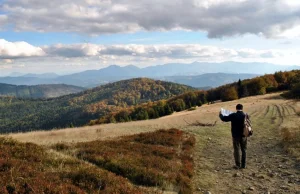 Wielka Racza i jej historia w barwach jesieni