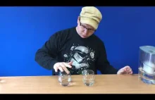 Singing Glass with Water vs...