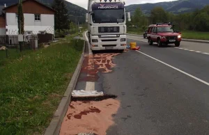 Pomimo zakazu przejechał przez remontowany odcinek, powodując szkody na 6...