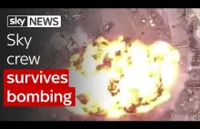 Ekipa Sky News przeżywa samobójczy atak SVBIEDa ISIS w Mosulu
