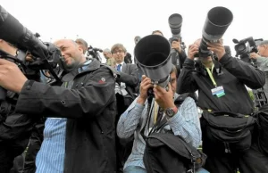 Wyborcza chce "zatrudnić" darmowych fotografów