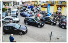 Mistrz parkowania zablokował ruch na 8-go Maja w Mrągowie