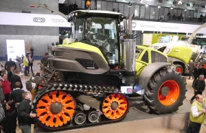 Nietypowe połączenie: koła i gąsienice w Claas Axion 900 Terra Trac