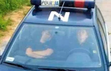 Policjanci-śpiochy z Miastka ukarani. Obudził ich dopiero klakson autobusu