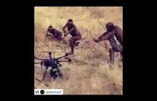 Pierwsze spotkanie z dronem-Afryka