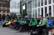 Ludzie już koczują pod sklepami Apple. iPhone’y nie tylko dla bogatych?