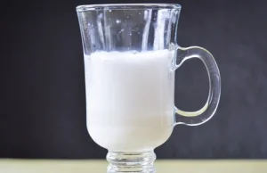 Droższe "mleko" sojowe, kokosowe, migdałowe? W planach podwyżka VAT