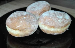 Przepis na smaczne, domowe pączki