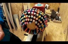 Jak zrobić miskę z kolorowych kredek
