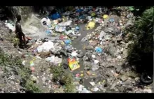"Recycling" in Kathmandu - ecological disaster. "DIRTY "RIVER"