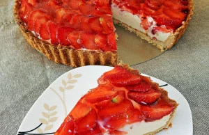 Truskawkowe LOVE- Tarta z truskawkami i waniliowym kremem mascarpone