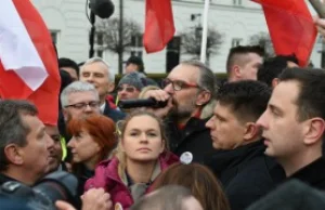 Żenujące tłumaczenie Mateusza Kijowskiego. Nie protestował za rządów PO, bo ...