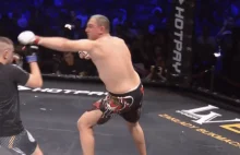 moment złamania nogi przez daniela z FAME MMA