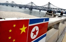 Żołnierze Korei Północnej przechodzą przez granice z Chinami