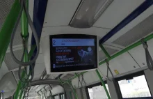 Antyszczepionkowe reklamy w autobusach i tramwajach.
