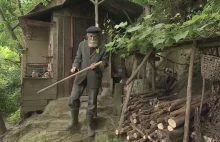 Pustelnik z lasu niedaleko Melsztyna. Co się z nim teraz stanie?!