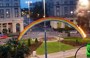 Strażnicy do zwolnienia po pożarze tęczy. "Rażące naruszenie obowiązków"