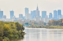 Głównym napędem polskiej gospodarki jest konsumpcja. Poziom inwestycji jest ..