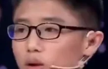 12-letni Chińczyk układa trzy kostki rubika w 5 minut i 6 sekund..