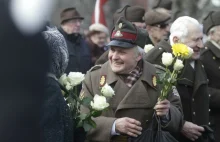 Łotysze uczcili Waffen SS. Tak maszerują zabójcy Polaków - video