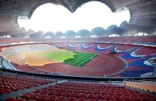 Ceremonia otwarcia odświeżonego "największego stadionu na świecie" w Korei Pół.