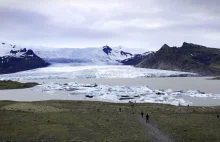 Uwaga, będzie zimno! Laguna lodowcowa Fjallsárlón na Islandii