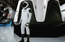 Elon Musk pokazał kolejne zdjęcie kombinezonu kosmicznego SpaceX