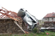 Zatrzymał się na szopie z drewnem czyli latające passerati.