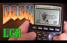 Gra Doom uruchomiona na graficznym monochromatyczny kalkulatorze TI-83 Plus