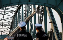 Próba samobójcza na moście w Grudziądzu