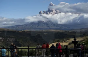 Skutki erupcji wulkanu Cotopaxi w Ekwadorze [eng.]