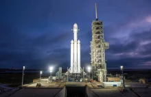 Elon Musk potwierdza: Falcon Heavy ma wystartować 6 lutego