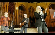 Patti Smith i Michael Stipe zaśpiewali podczas 20 lecia Democracy Now!
