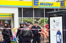 Atak nożownika w Hamburgu. Krzyczał "Allahu Akbar"