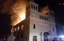 Ogromny pożar kościoła w Braniewie. Spłonął dach i poddasze...