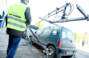 Tak będą odholowywane samochody w mieście - dwie metody na zdjęciach