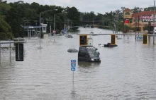 Już ponad 20 tys. ewakuowanych ofiar powodzi w Luizjanie. Ogłoszono stan...