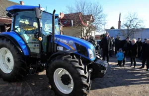 Rolnik spod Mławy dostał nowego new hollanda